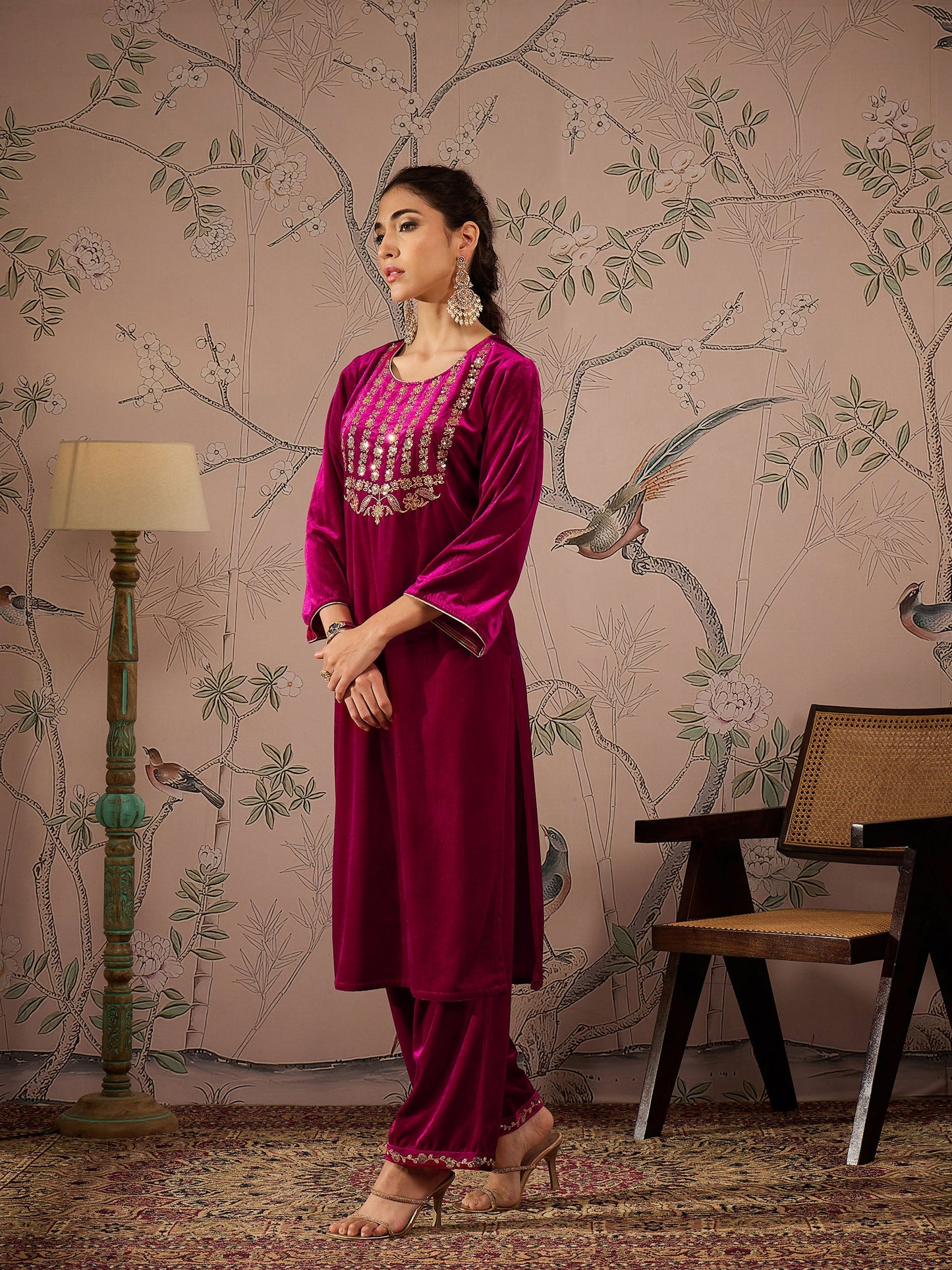 Women Fuchsia Velvet Embroidered Kurta With Straight Pants