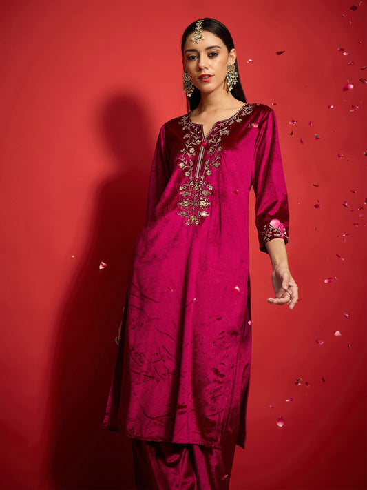 Women Fuchsia Velvet Zari Embroidered Round Neck Straight Kurta