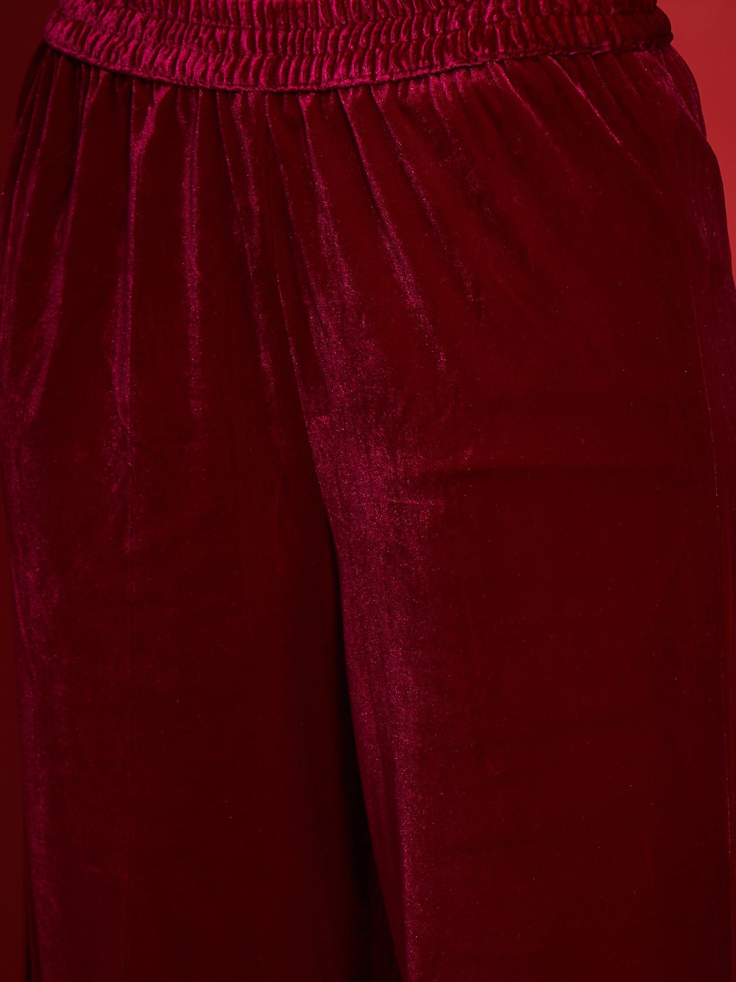 Women Fuchsia Velvet Embroidered Round Neck Kurta With Straight Pants